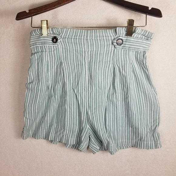 stradivarius Pants - Stradivarius Shorts Women M Green White Striped Excellent High Waist Pleated